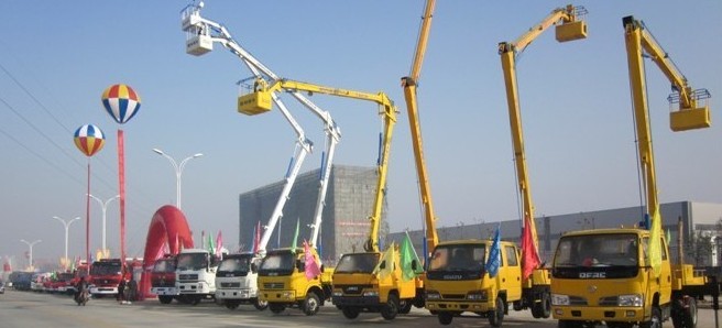 �߿����I(y��)܇�����ģ�Ʒ�N��һ�����۱�ʽ�߿����I(y��)܇_��s��ʽ�߿����I(y��)܇������ʽ������ϵ�������⣬Ҳ���Է֞鴹ֱ����ʽ���ַQ����ʽ��������ʽ�߿����I(y��)܇���׸�ʽ���X�Ͻ�ʽ�����bжʽ�����д�ֱ����ʽ���������ش󣬵����I(y��)�߶��������C(j��)��(d��ng)�Բ������`�Ŀǰ����(n��i)�V���\(y��n)�õ����۱�ʽ�߿����I(y��)܇��